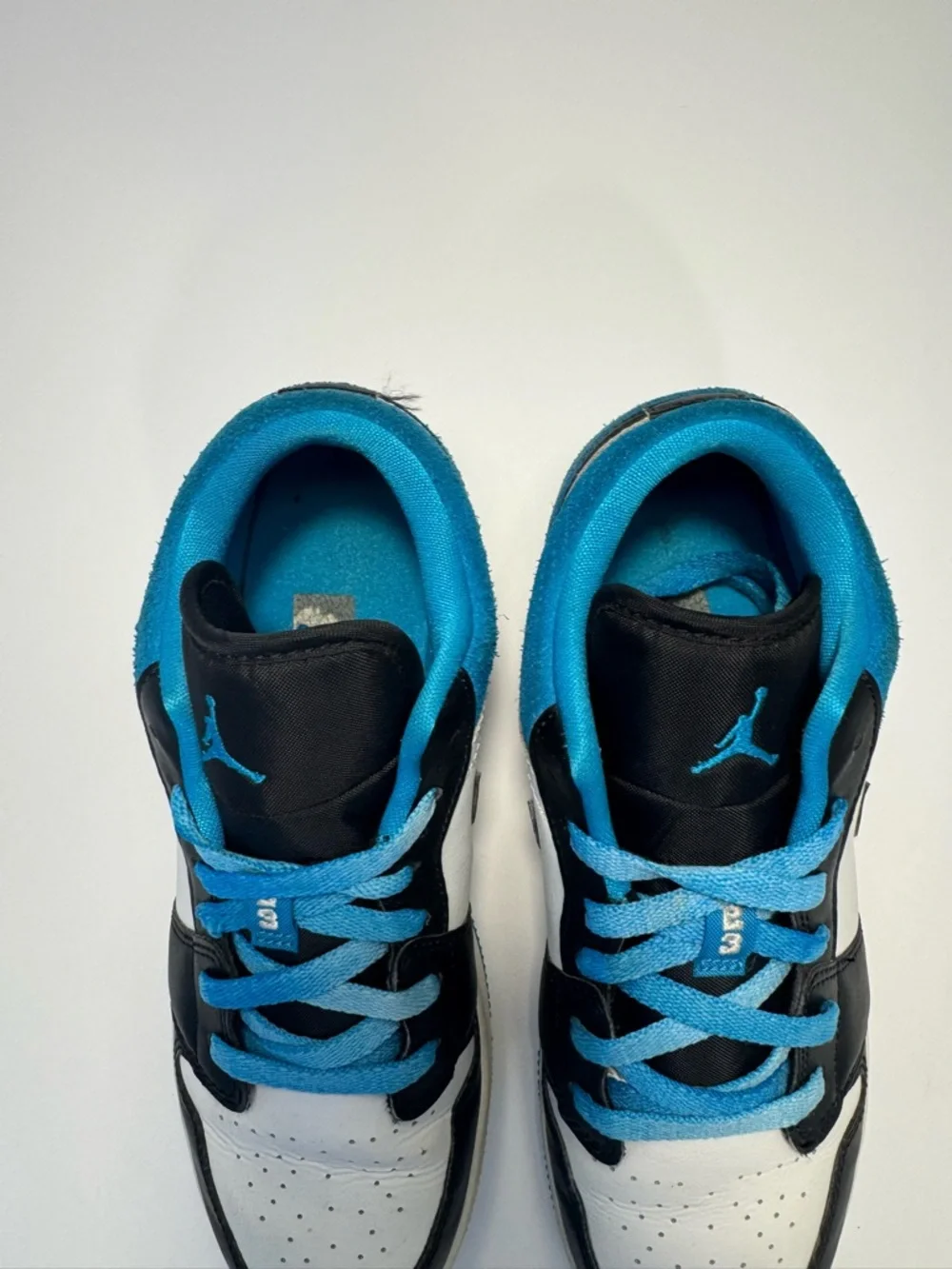 Air Jordan 1 Mid Laser Blue Black White CI1564-004 GS Size 6.5Y Youth